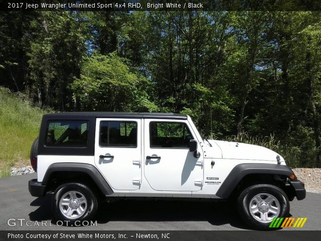 2017 Jeep Wrangler Unlimited Sport 4x4 RHD in Bright White