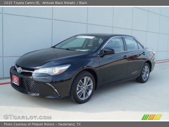 2015 Toyota Camry SE in Attitude Black Metallic