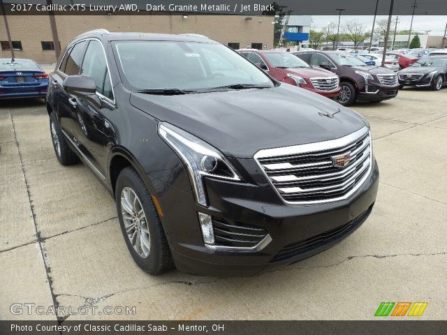 2017 Cadillac XT5 Luxury AWD in Dark Granite Metallic