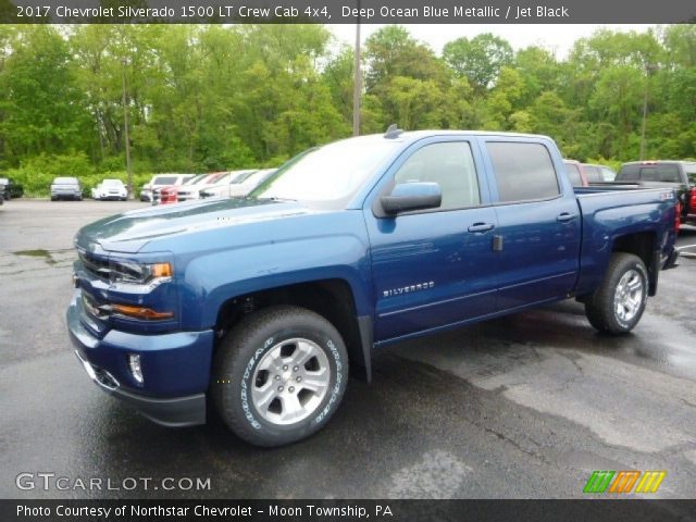 2017 Chevrolet Silverado 1500 LT Crew Cab 4x4 in Deep Ocean Blue Metallic