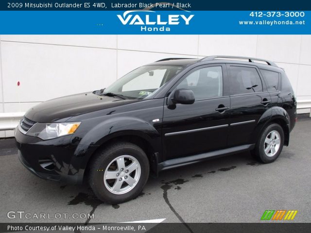 2009 Mitsubishi Outlander ES 4WD in Labrador Black Pearl
