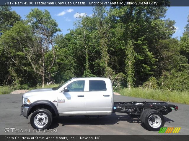 2017 Ram 4500 Tradesman Crew Cab Chassis in Bright Silver Metallic