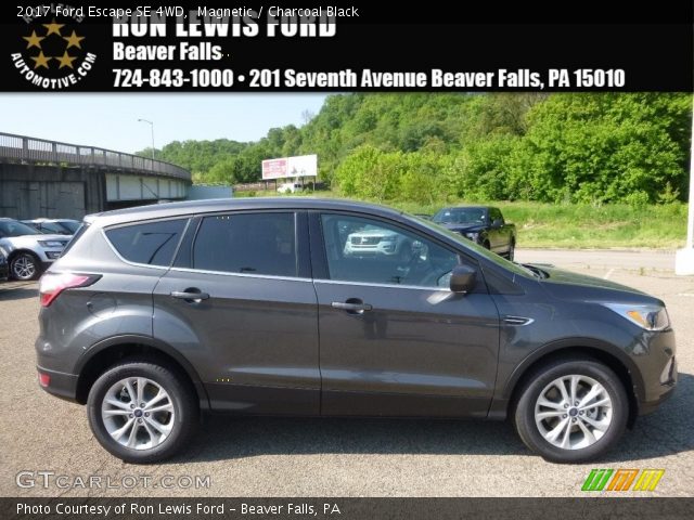 2017 Ford Escape SE 4WD in Magnetic