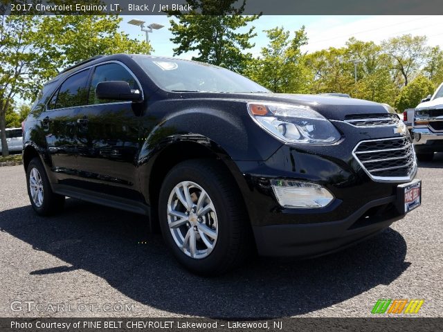 2017 Chevrolet Equinox LT in Black