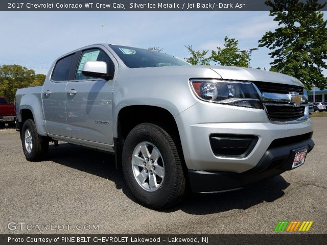 2017 Chevrolet Colorado WT Crew Cab in Silver Ice Metallic