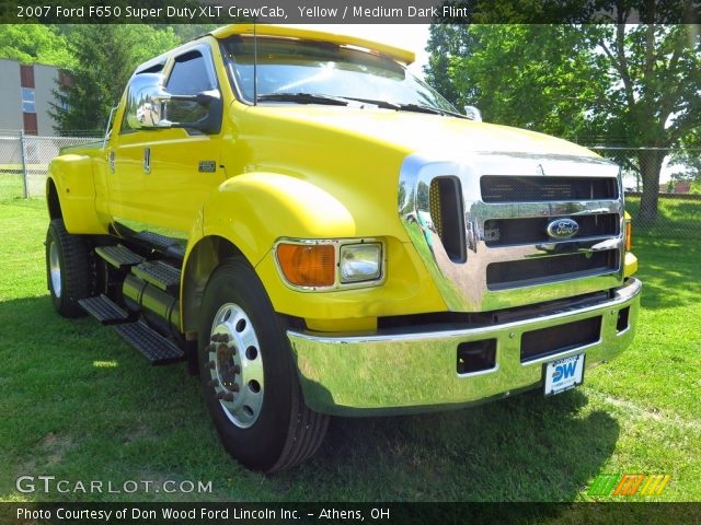 2007 Ford F650 Super Duty XLT CrewCab in Yellow