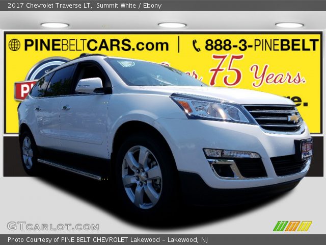 2017 Chevrolet Traverse LT in Summit White