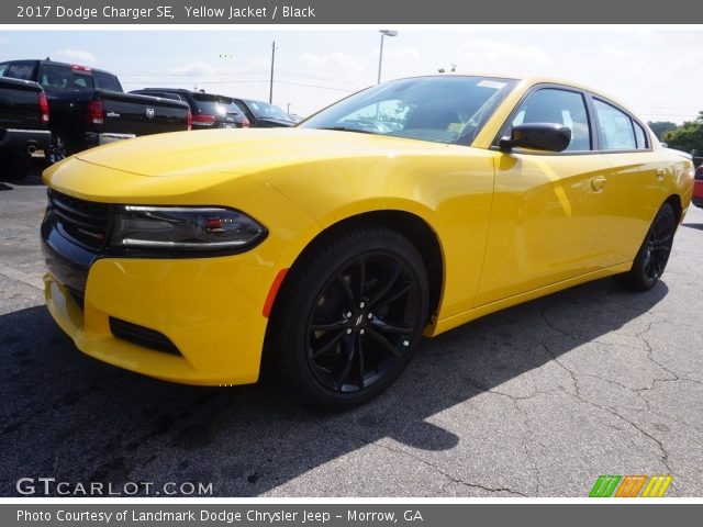 2017 Dodge Charger SE in Yellow Jacket