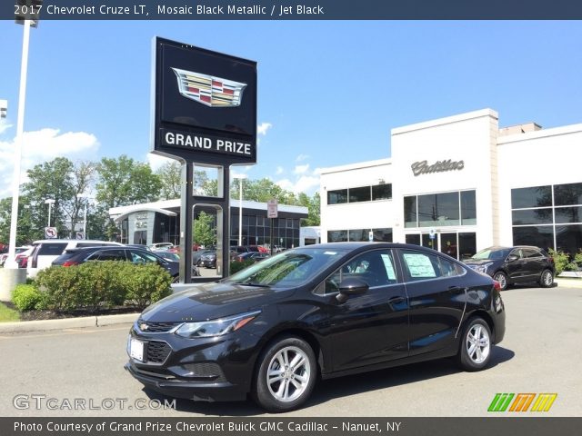 2017 Chevrolet Cruze LT in Mosaic Black Metallic