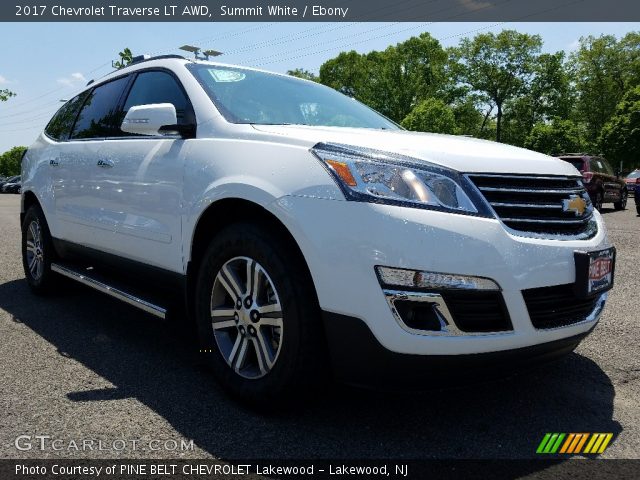 2017 Chevrolet Traverse LT AWD in Summit White