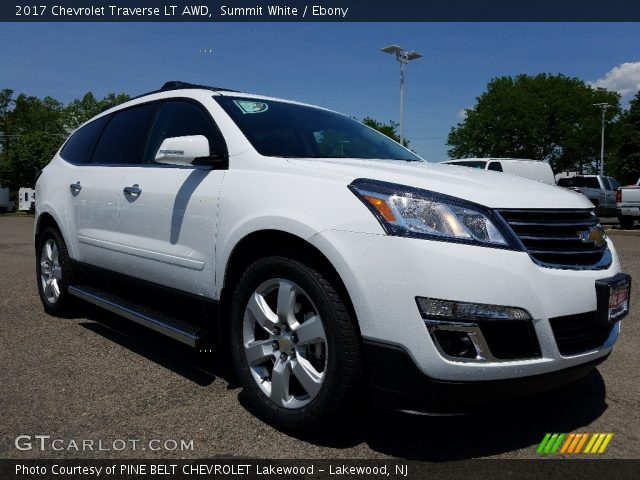 2017 Chevrolet Traverse LT AWD in Summit White