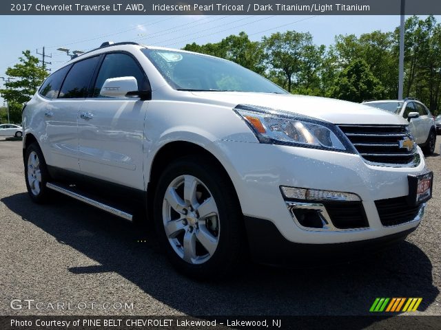 2017 Chevrolet Traverse LT AWD in Iridescent Pearl Tricoat