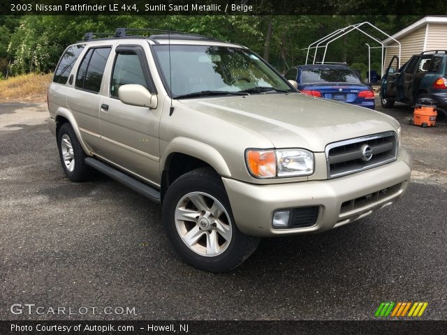 2003 Nissan Pathfinder LE 4x4 in Sunlit Sand Metallic