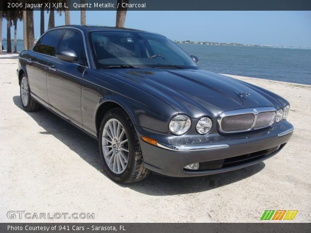 2006 Jaguar XJ XJ8 L in Quartz Metallic