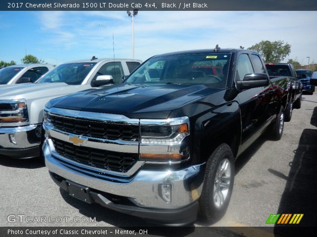 2017 Chevrolet Silverado 1500 LT Double Cab 4x4 in Black