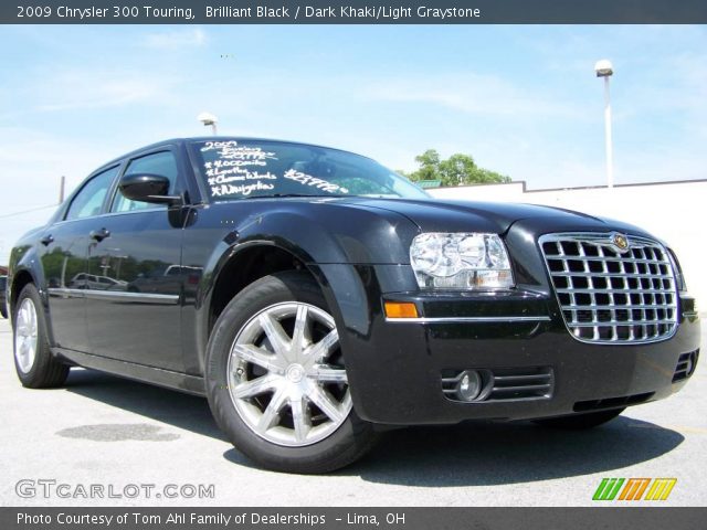 2009 Chrysler 300 Touring in Brilliant Black