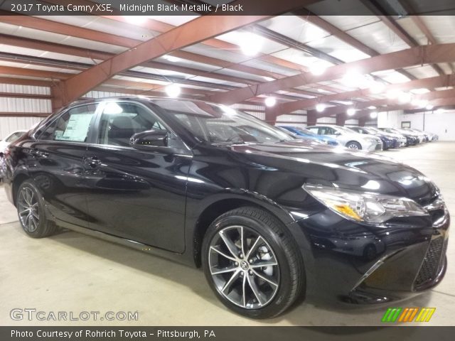 2017 Toyota Camry XSE in Midnight Black Metallic