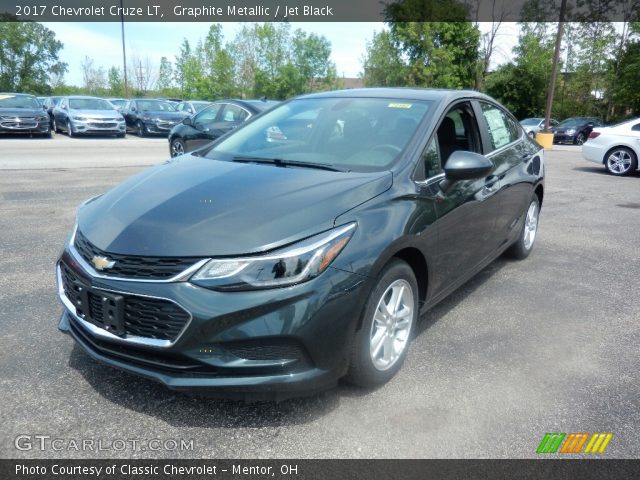 2017 Chevrolet Cruze LT in Graphite Metallic