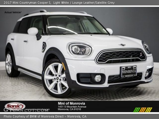 2017 Mini Countryman Cooper S in Light White