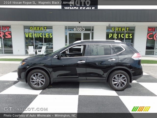 2016 Nissan Rogue SL in Magnetic Black