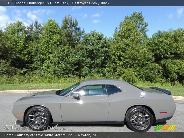 2017 Dodge Challenger R/T Scat Pack in Destroyer Grey