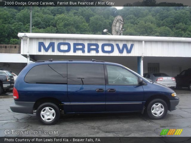 2000 Dodge Grand Caravan  in Patriot Blue Pearlcoat