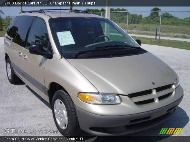 2000 Dodge Caravan SE in Champagne Pearl