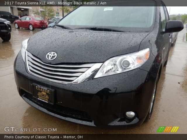 2017 Toyota Sienna XLE AWD in Midnight Black Metallic