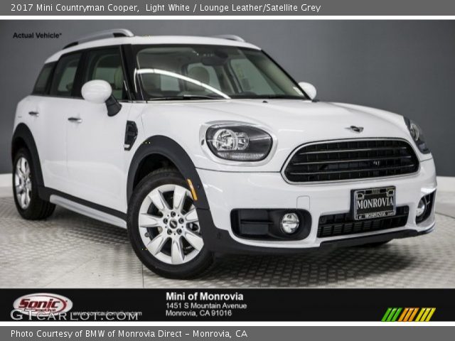 2017 Mini Countryman Cooper in Light White