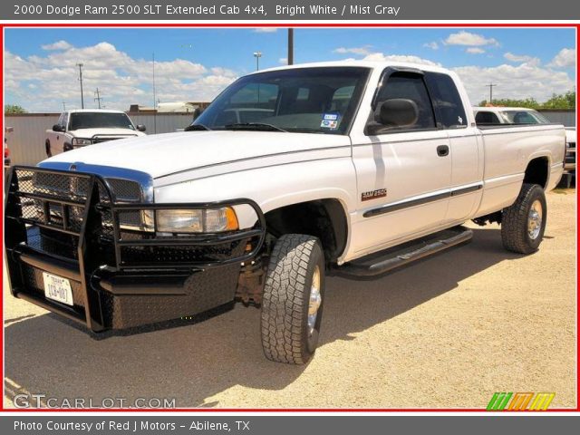 2000 Dodge Ram 2500 SLT Extended Cab 4x4 in Bright White