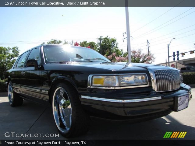 Lincoln Town Car Black. Black 1997 Lincoln Town Car