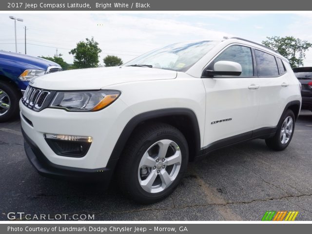 2017 Jeep Compass Latitude in Bright White