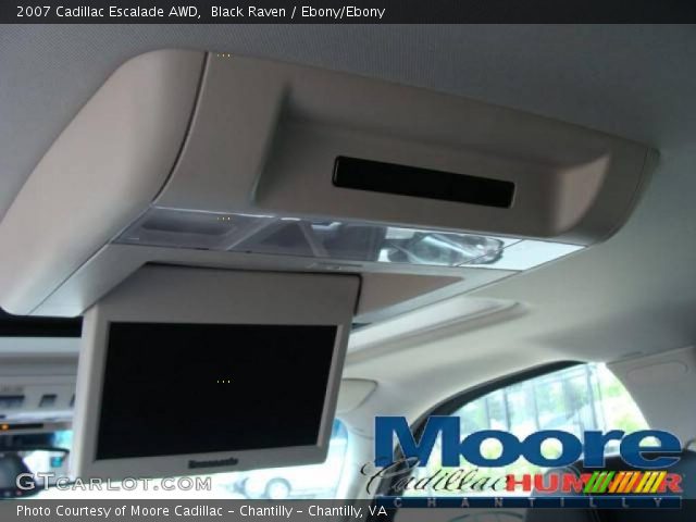 2007 Cadillac Escalade AWD in Black Raven