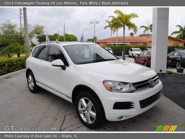 2014 Volkswagen Touareg V6 Lux 4Motion in Pure White