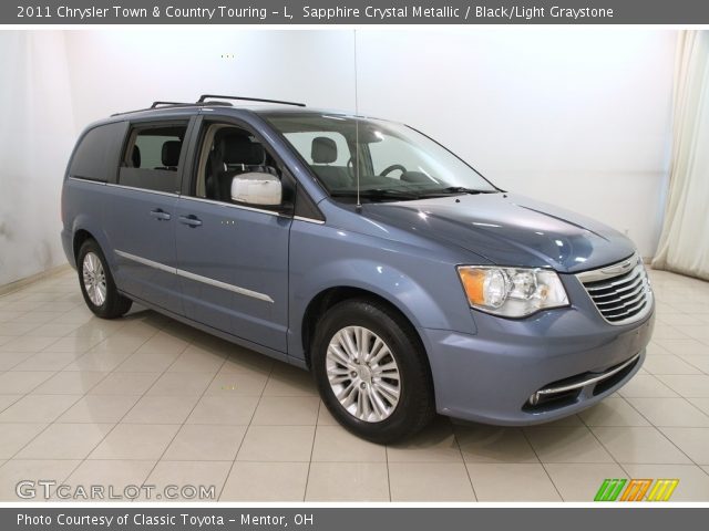 2011 Chrysler Town & Country Touring - L in Sapphire Crystal Metallic