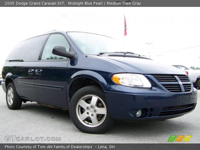 2005 Dodge Grand Caravan SXT in Midnight Blue Pearl