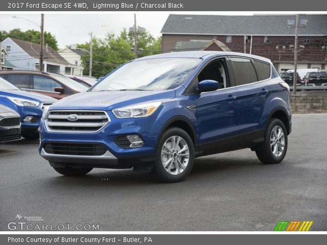 2017 Ford Escape SE 4WD in Lightning Blue