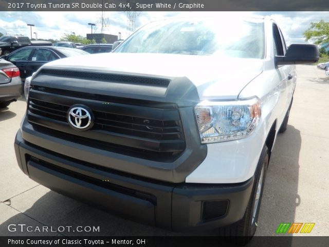 2017 Toyota Tundra SR Double Cab 4x4 in Super White