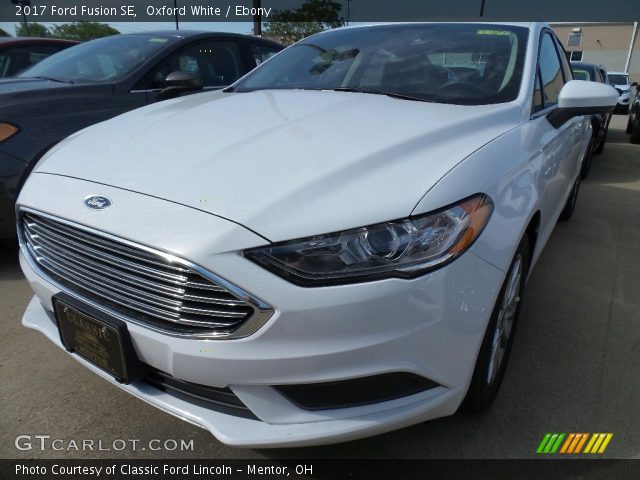 2017 Ford Fusion SE in Oxford White