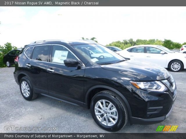 2017 Nissan Rogue SV AWD in Magnetic Black