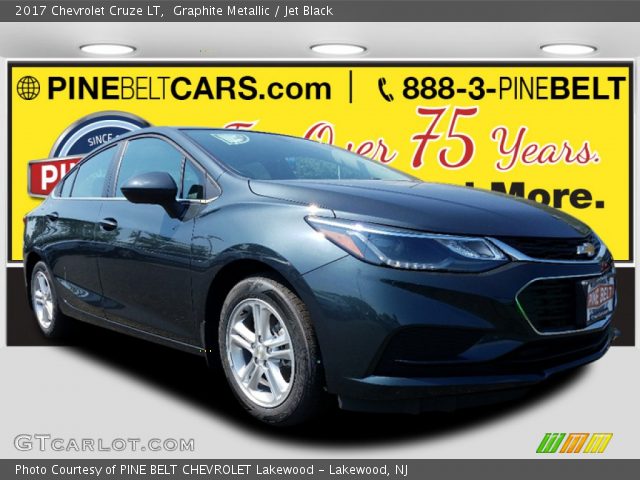 2017 Chevrolet Cruze LT in Graphite Metallic