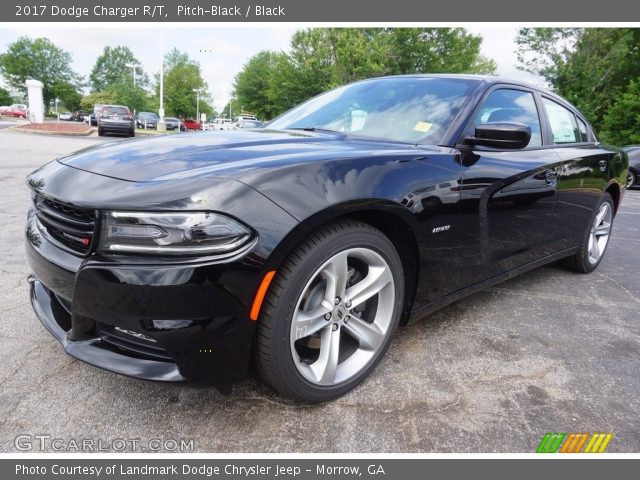 2017 Dodge Charger R/T in Pitch-Black