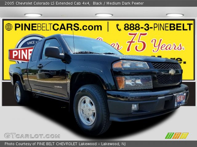 2005 Chevrolet Colorado LS Extended Cab 4x4 in Black