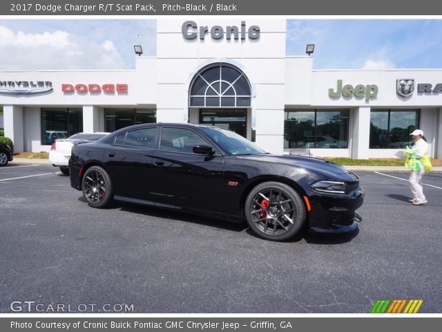 2017 Dodge Charger R/T Scat Pack in Pitch-Black