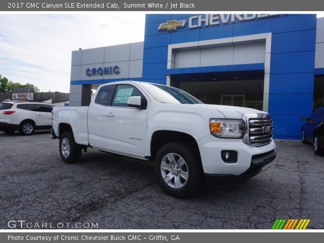 2017 GMC Canyon SLE Extended Cab in Summit White