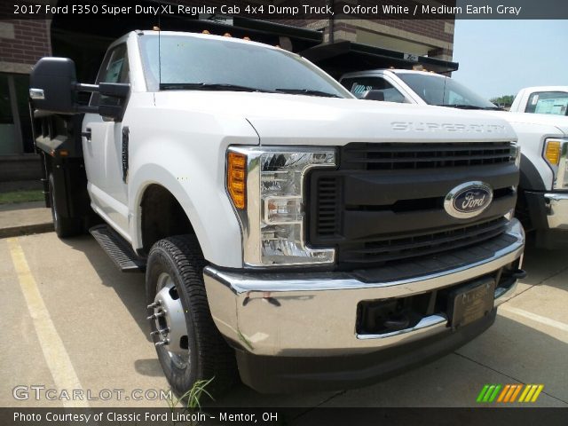 2017 Ford F350 Super Duty XL Regular Cab 4x4 Dump Truck in Oxford White