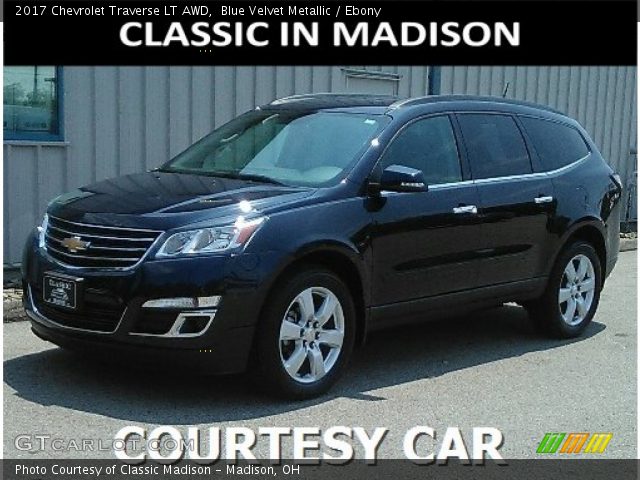 2017 Chevrolet Traverse LT AWD in Blue Velvet Metallic