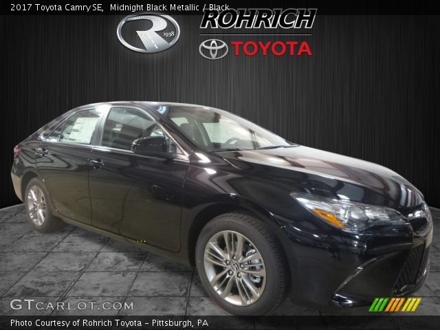 2017 Toyota Camry SE in Midnight Black Metallic