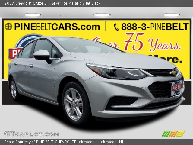 2017 Chevrolet Cruze LT in Silver Ice Metallic
