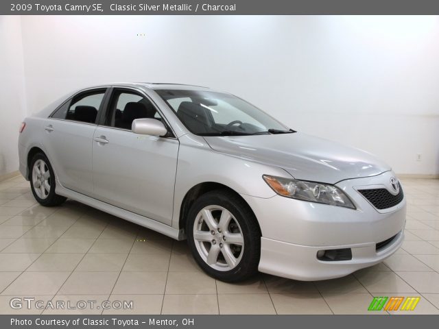 2009 Toyota Camry SE in Classic Silver Metallic